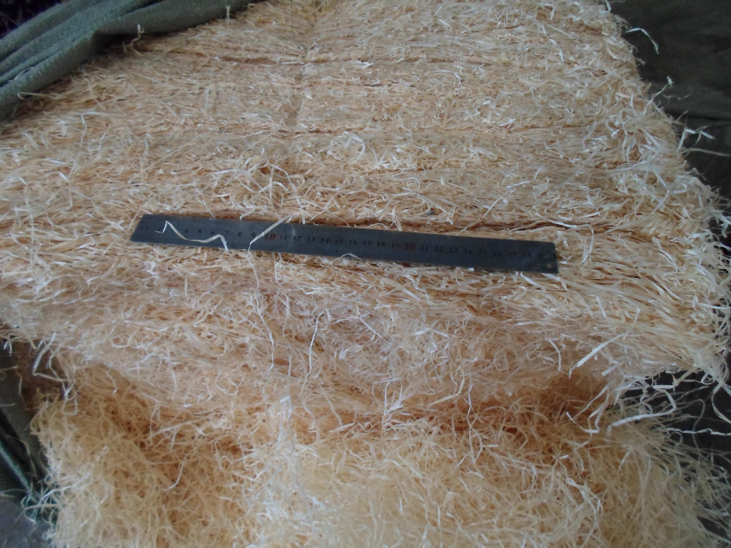 批发 红酒盒填充材料木丝 吸音材料木丝 0.2cm宽细木丝 可混批