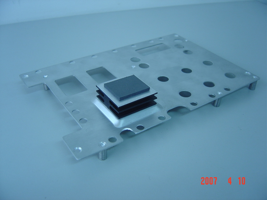 cpu导热硅胶垫片_导热硅胶垫片供应_导热硅胶垫片生产厂家