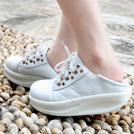 嫔妃丽人真皮圆头女式厚底鞋松糕鞋坡跟真皮摇摇鞋瘦身鞋