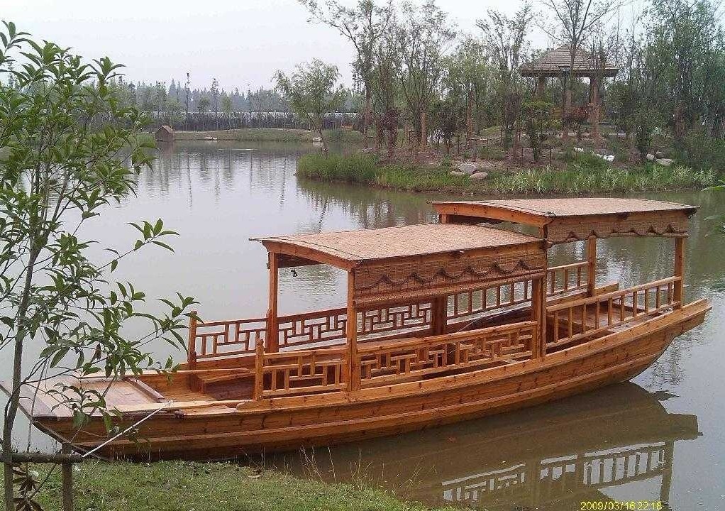 批发供应7-8米观光木船 仿古游船 影视用小木船 木船图片