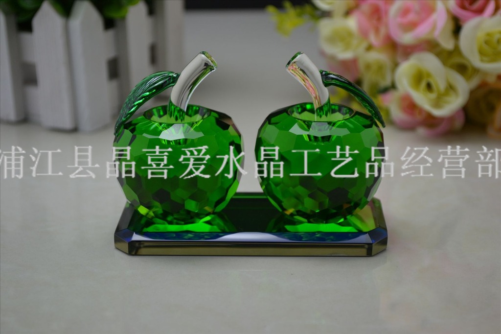 crystal crafts,crystal apple,水晶工艺品,水晶苹果,汽车摆饰