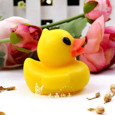 大黄鸭卡通皂创意儿童手工鸭子香皂沐浴洁面肥皂卡通香皂 手工皂