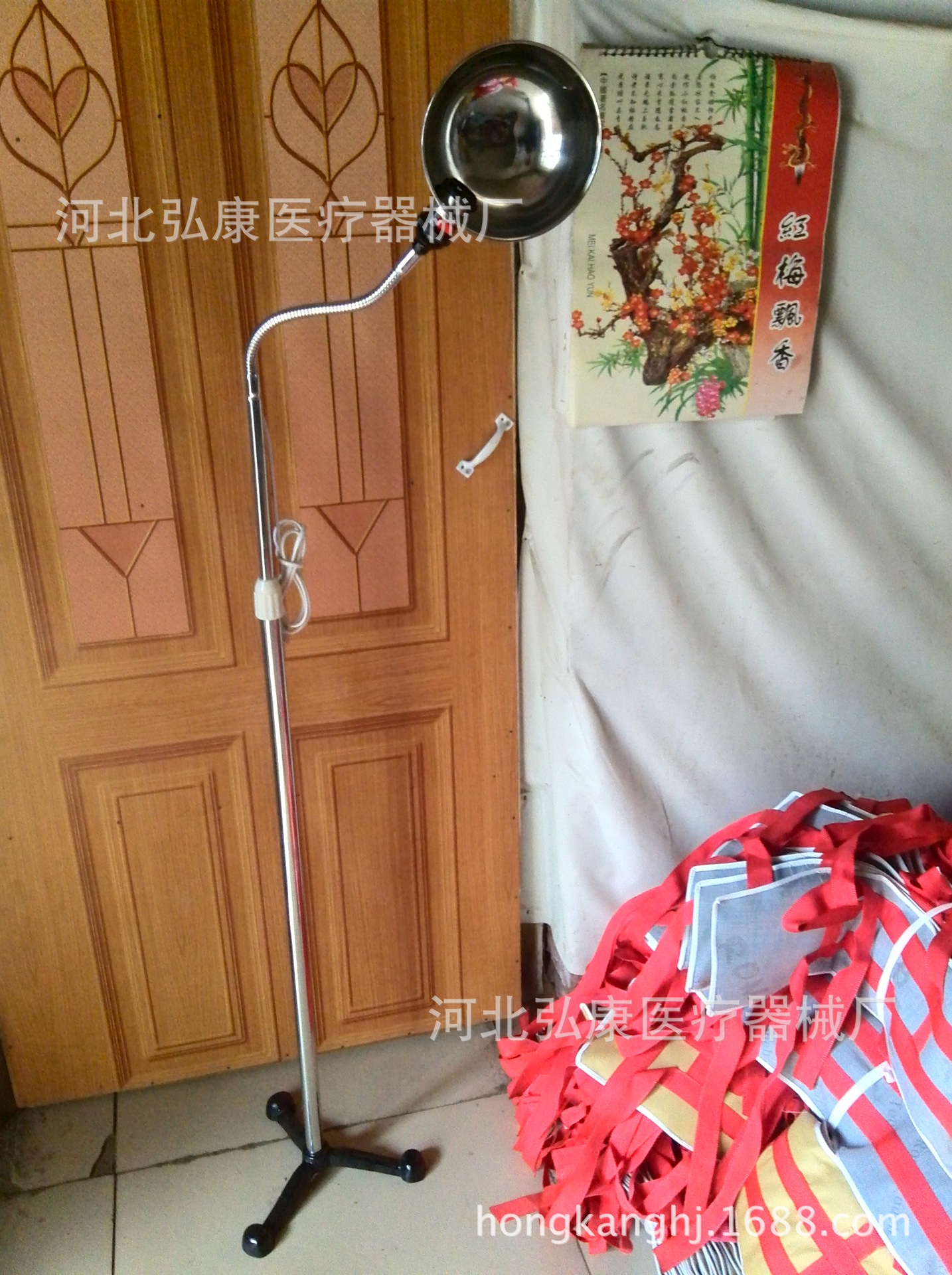 销售不锈钢落地反光灯手术反光灯医用检查灯图片尺寸蛇皮灯架