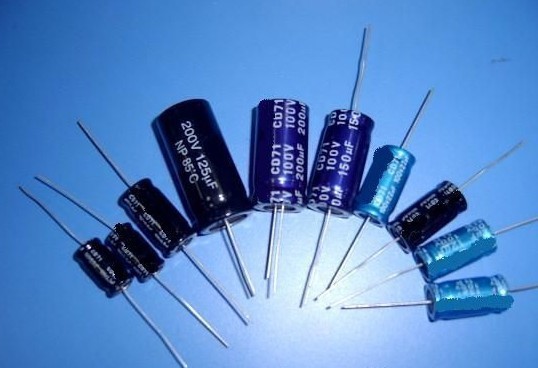 卧式无极性电容器,卧式薄膜电容器,轴向电容器,卧式电解电容器