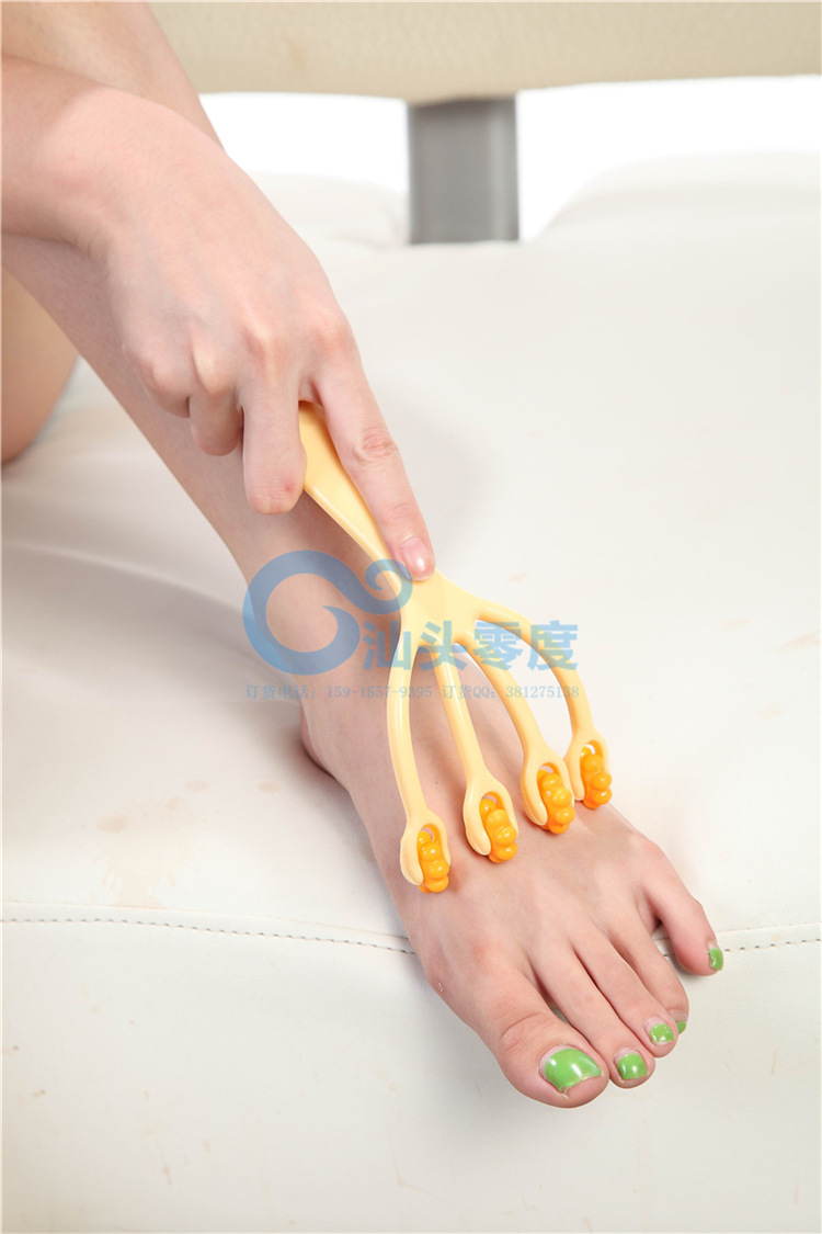 厂家直销达贺四爪型全身滚轮按摩器 热销美体健身家庭必备4558