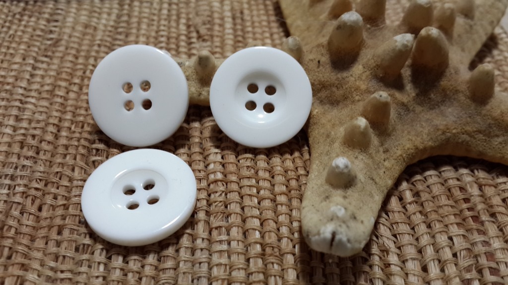 舜星环保时尚树脂纽扣 圆形纯色瓷白纽扣 低价批发厂家供应