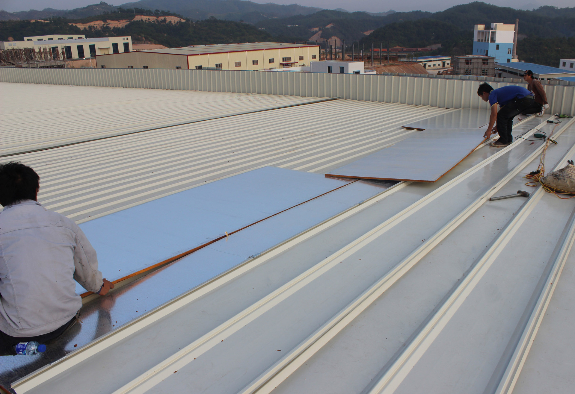 厂家直销新型厂房屋顶隔热板 隔热隔音效果好 真正实现冬暖夏凉