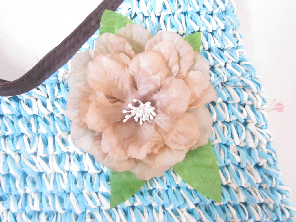 厂家批发纸绳钩花编织包 新款彩色花朵 草