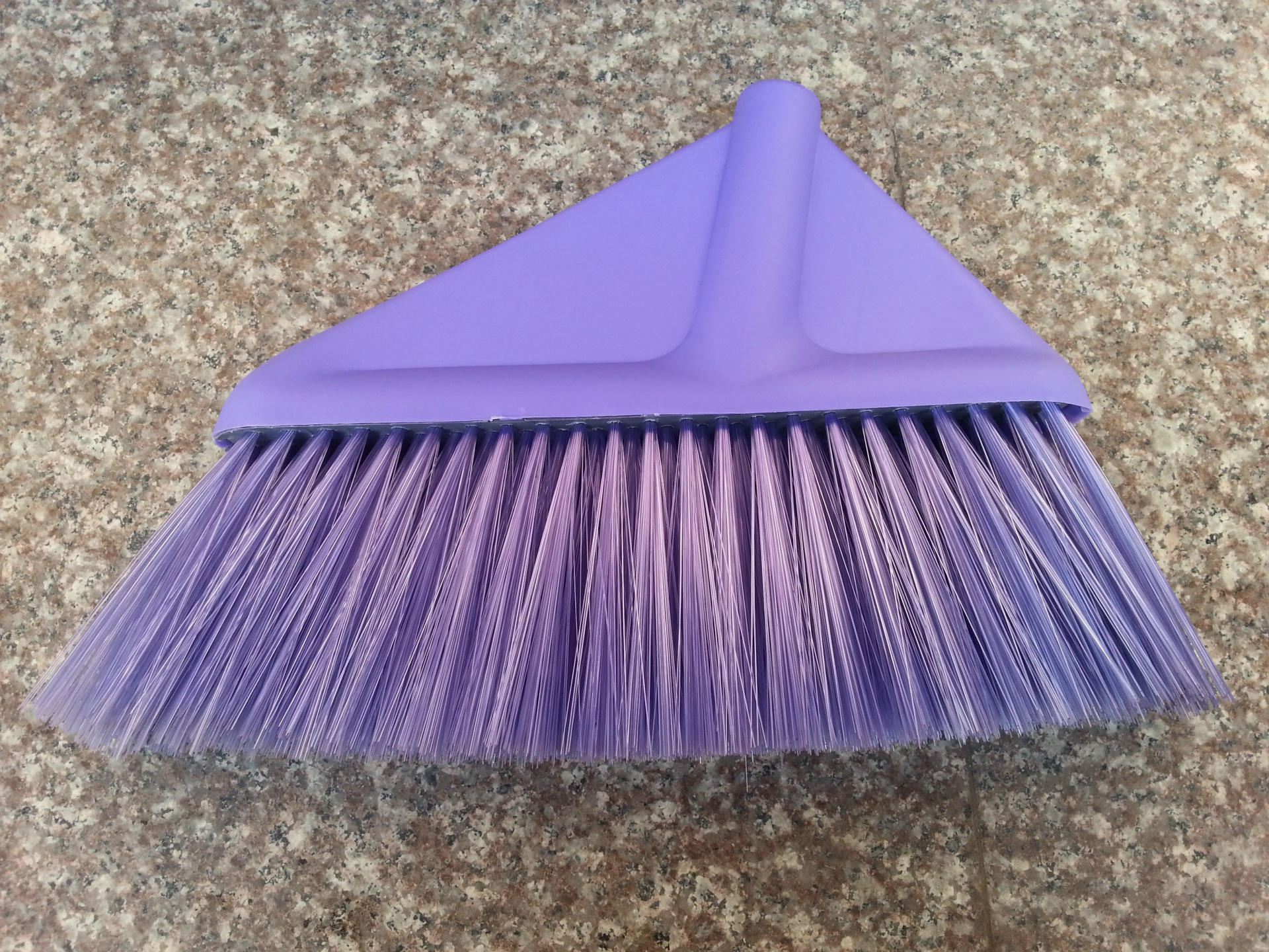 家用清洁用品扫把工厂用的加厚塑料丝大扫把便宜软毛家用扫帚大量