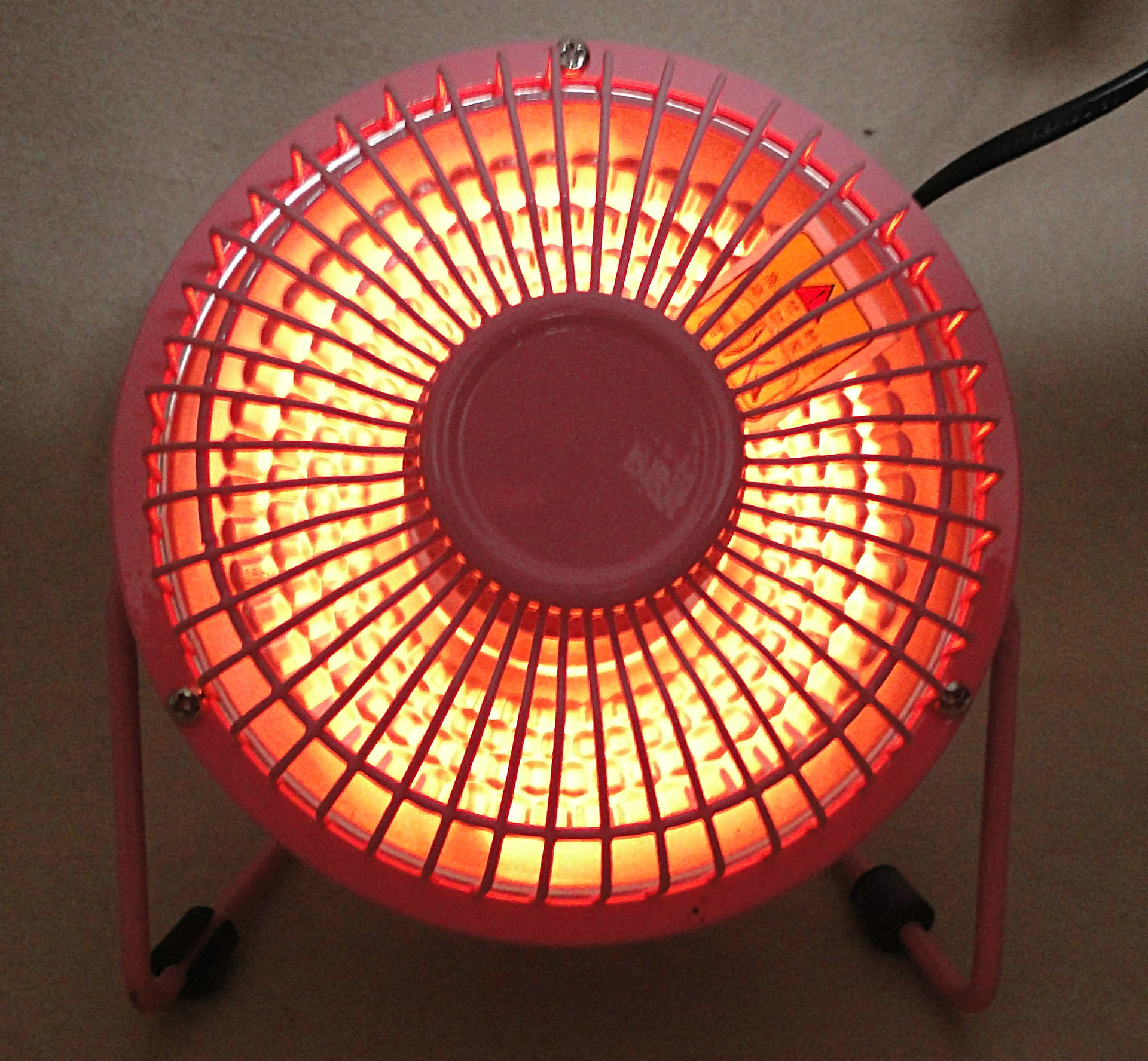 2013爆款疯抢新款电热丝4寸小太阳迷你取暖器取暖器