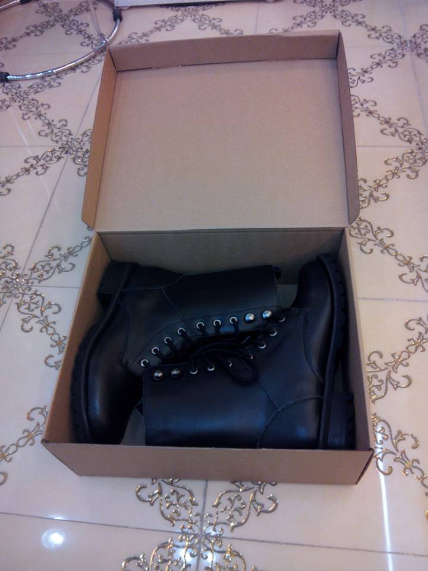 厂家直销三层特硬篮球鞋鞋盒折叠纸盒软靴瓦楞包装盒定做现货批发