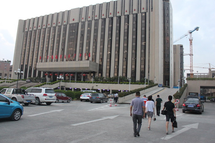 揭阳市长亲自主管军埔电商村,实在难得.