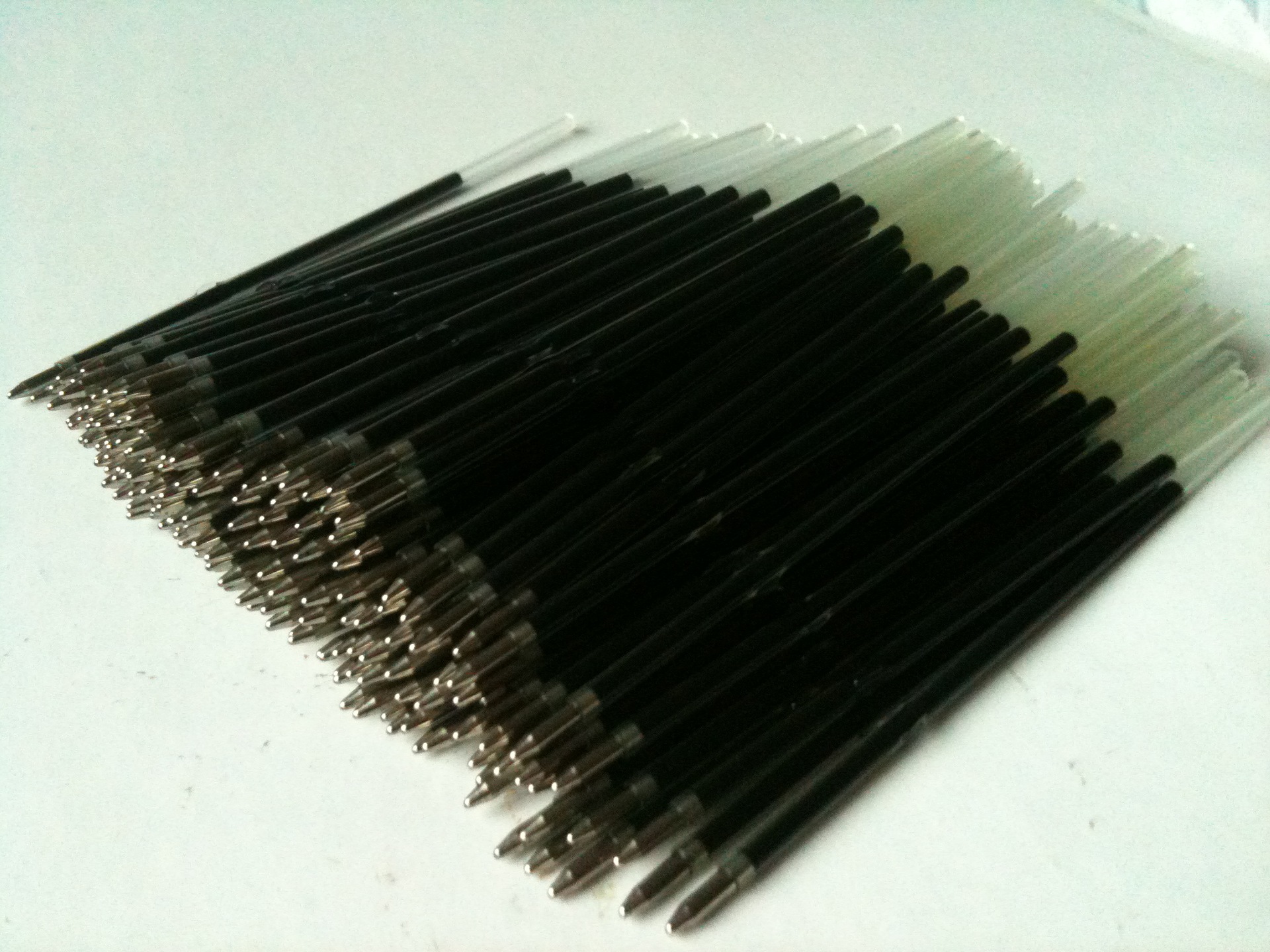 子弹头圆珠笔笔芯批发 签字笔笔芯 0.7mm替芯