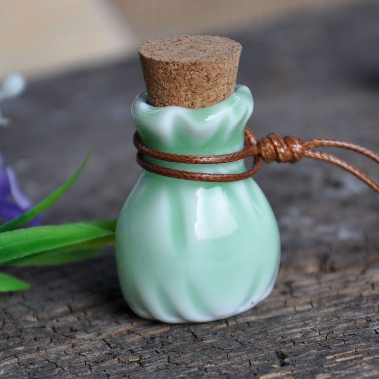 景德镇特色小瓶子吊坠创意青釉漂流瓶饰品时尚小巧精油瓶地摊商品