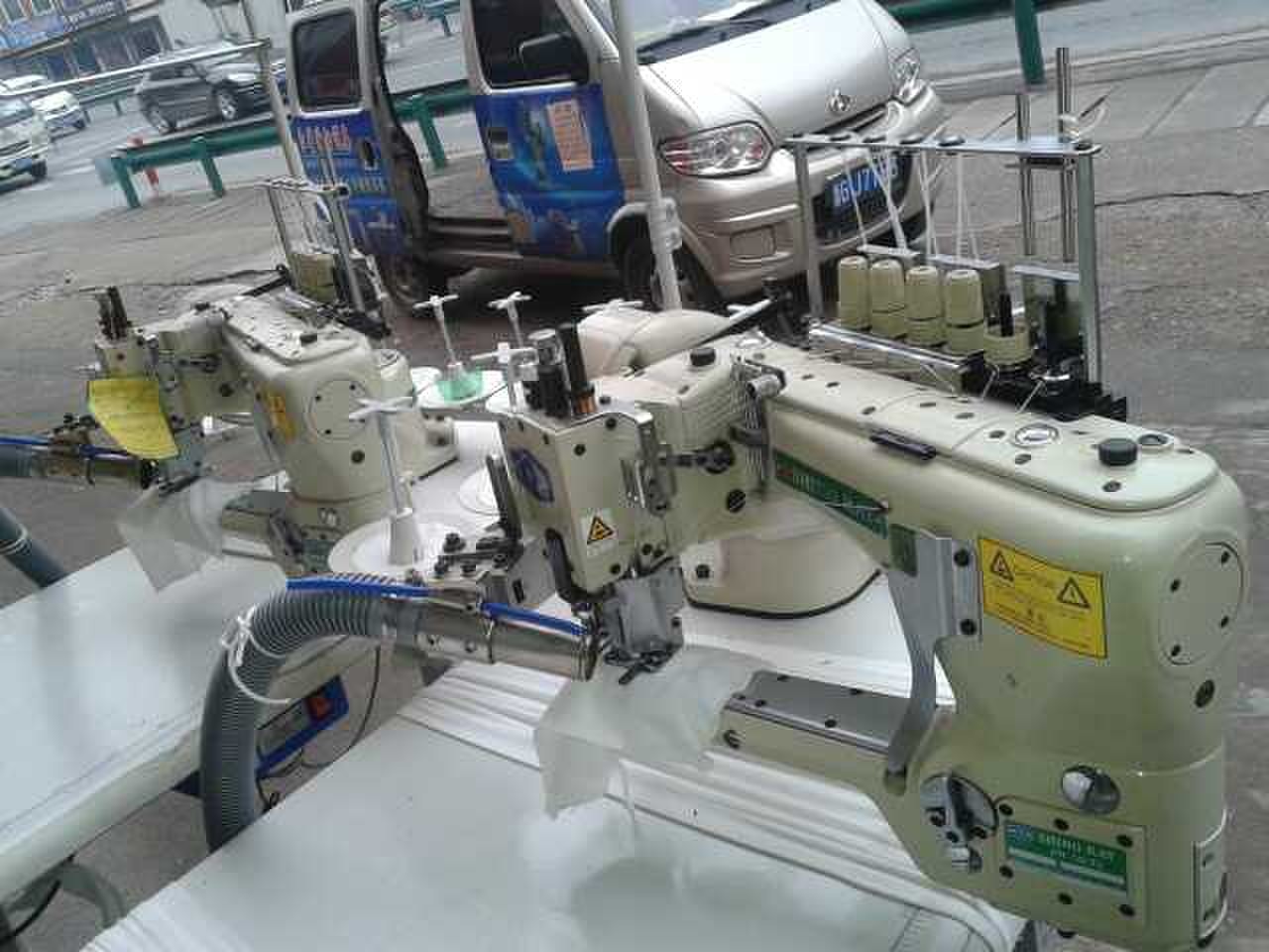 星锐牌四针六线拼缝机,四针六线曲臂车,工业四针六线,缝纫机