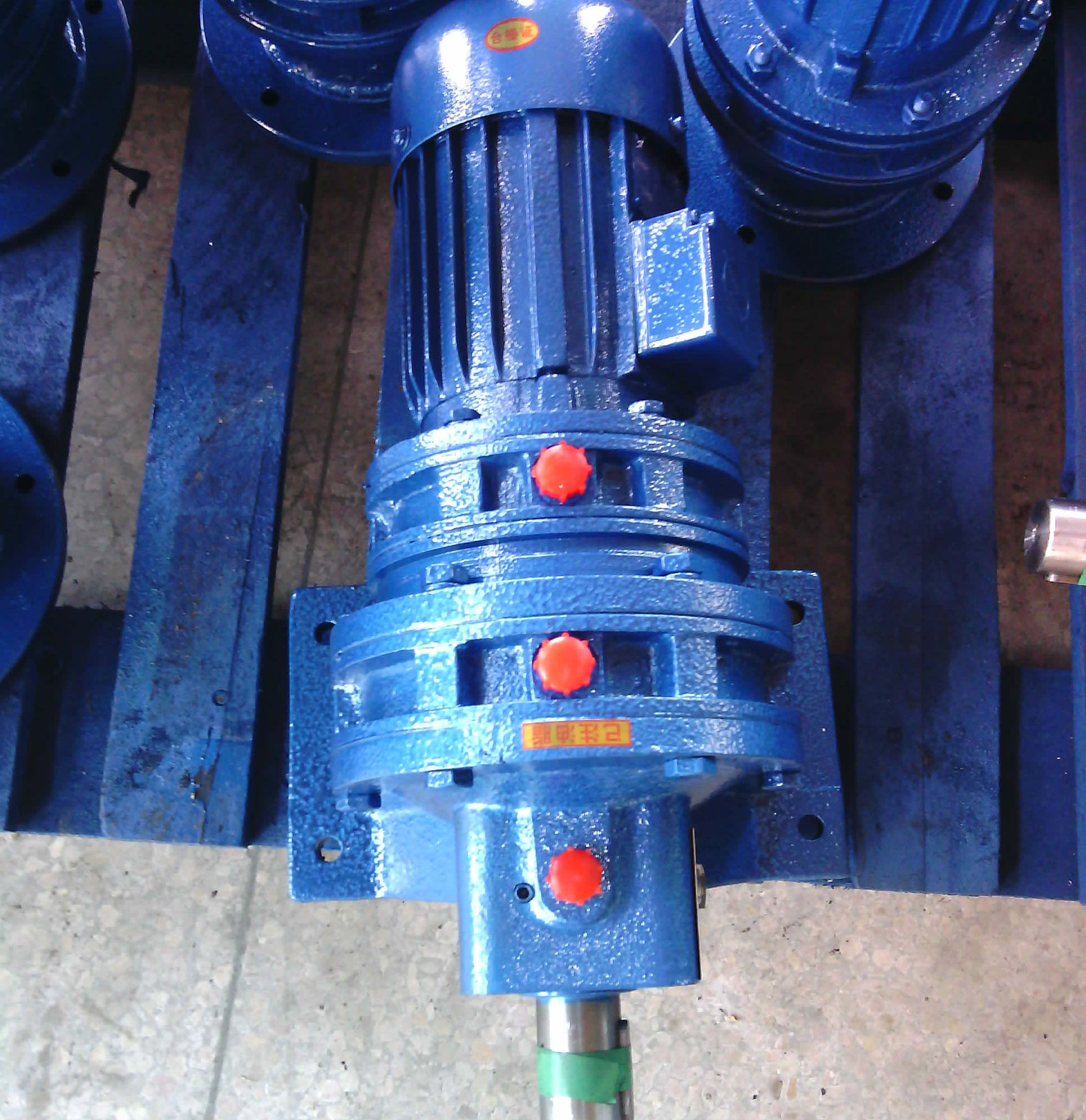 【顾客第一】专业生产摆线针轮减速机 优质摆线针轮减速机