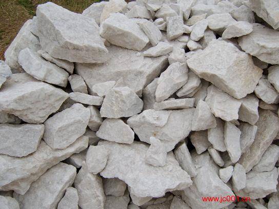 厂家长期低价供应 mgo45% 三级菱镁矿石小粒 20-40mm