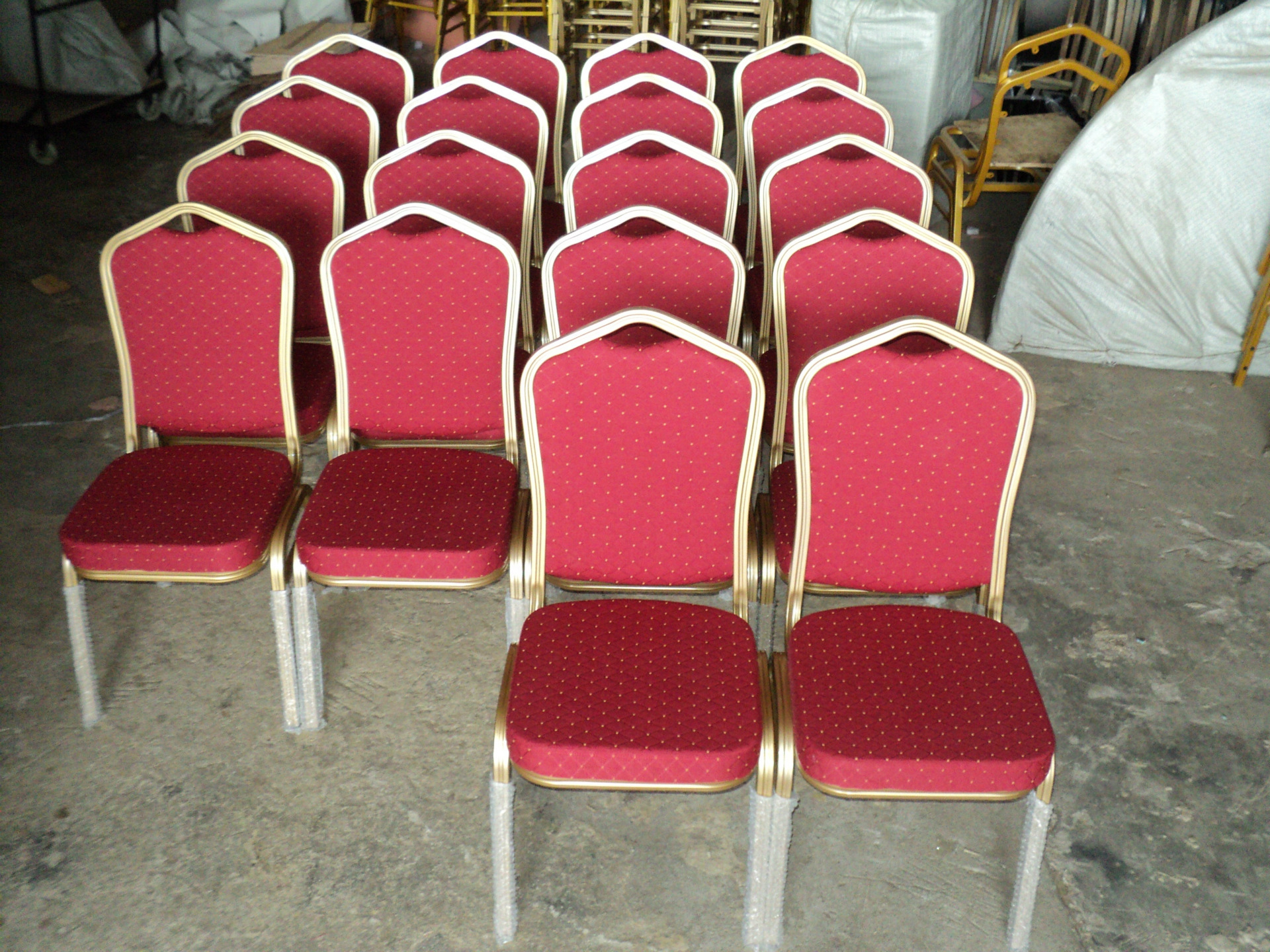 红点布宴会椅婚庆椅贵宾椅金属椅厂家供应j热卖中