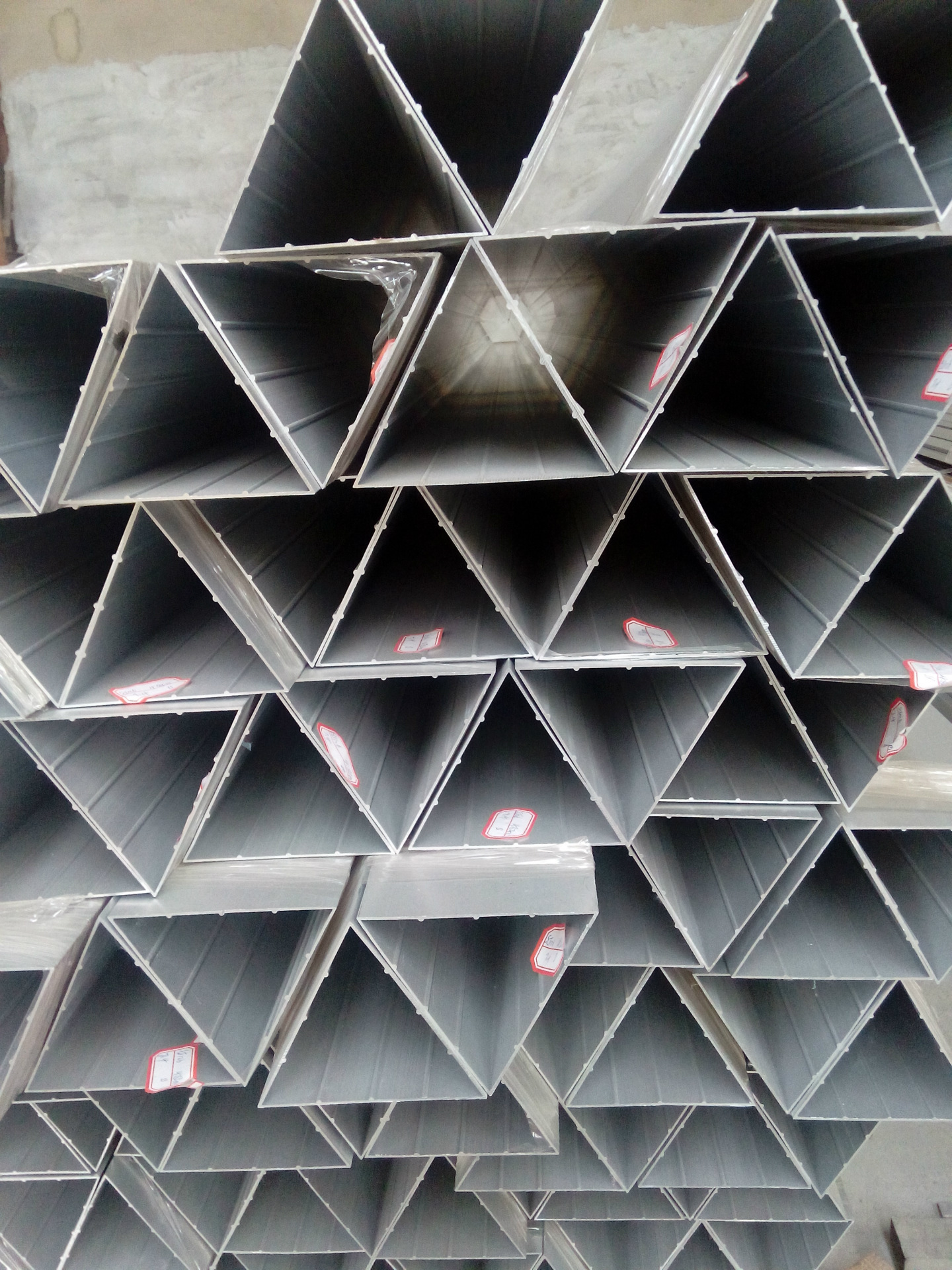 三面翻广告铝合金型材