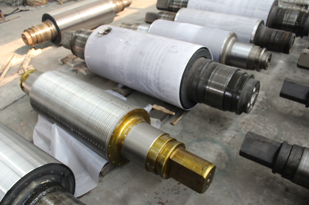 加工定制各种型号铸轧辊