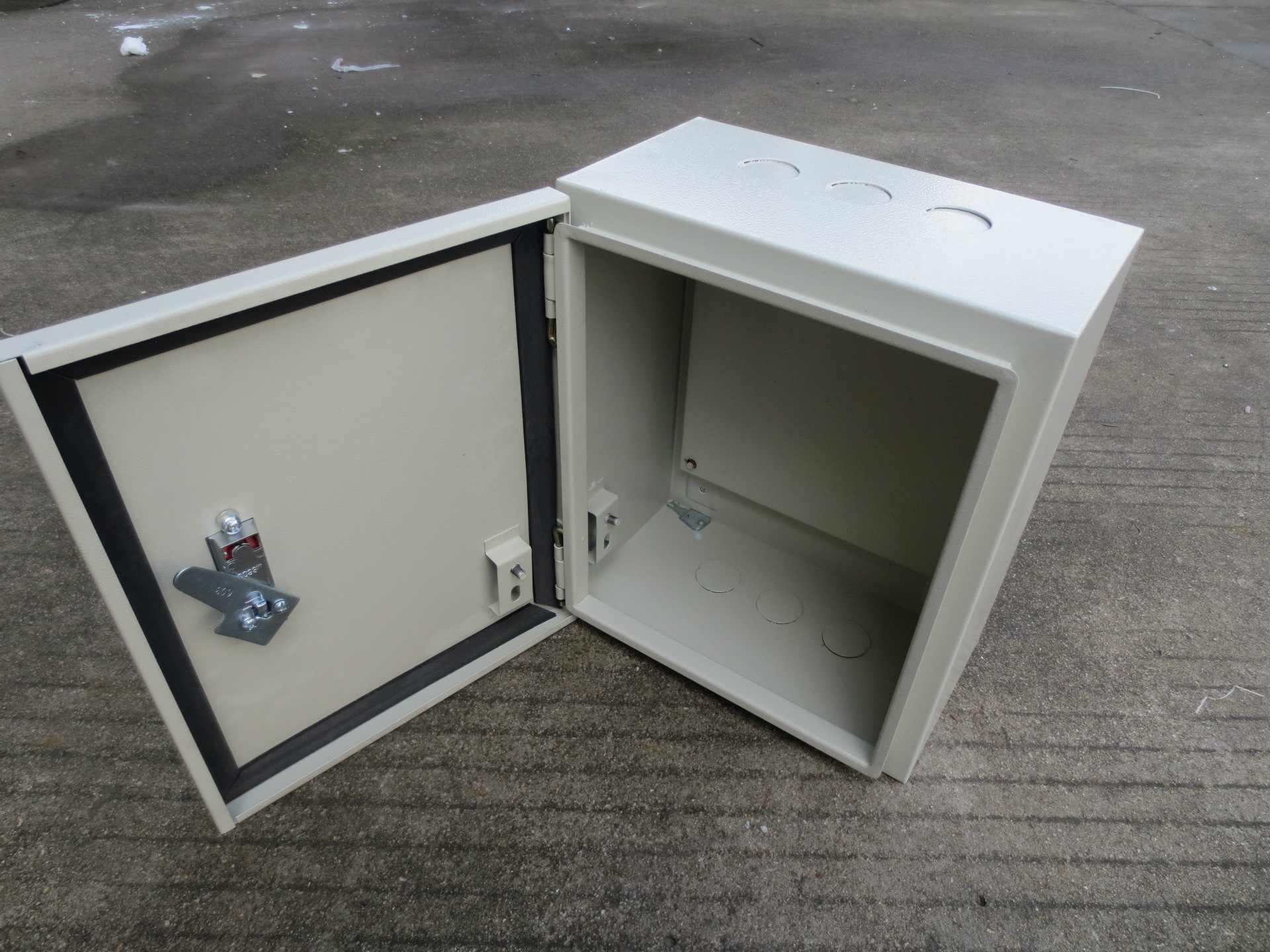 供应 白色小型三级动力配电箱 定制户外防尘不锈钢配电箱