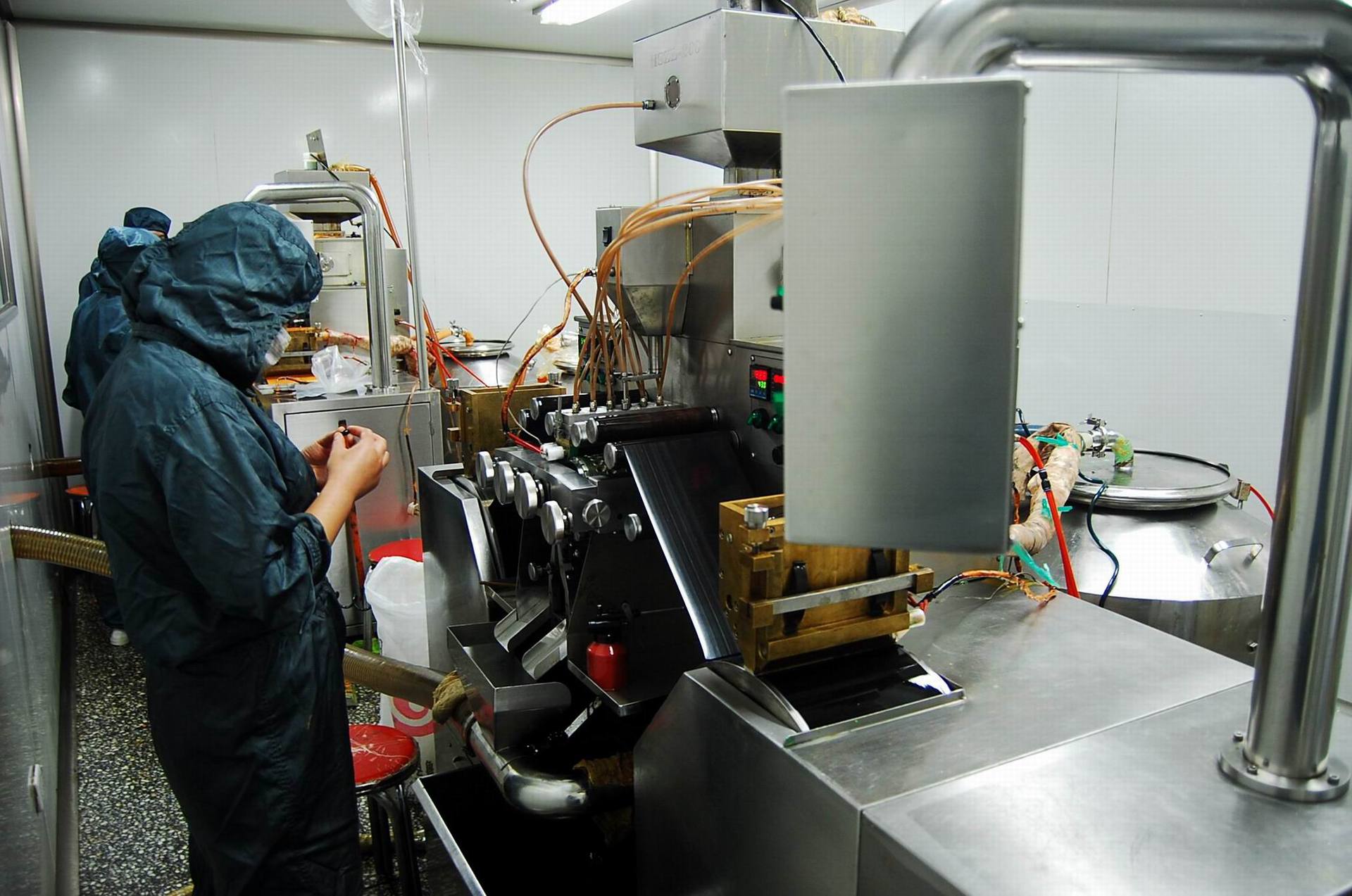 压丸间-软胶囊生产设备