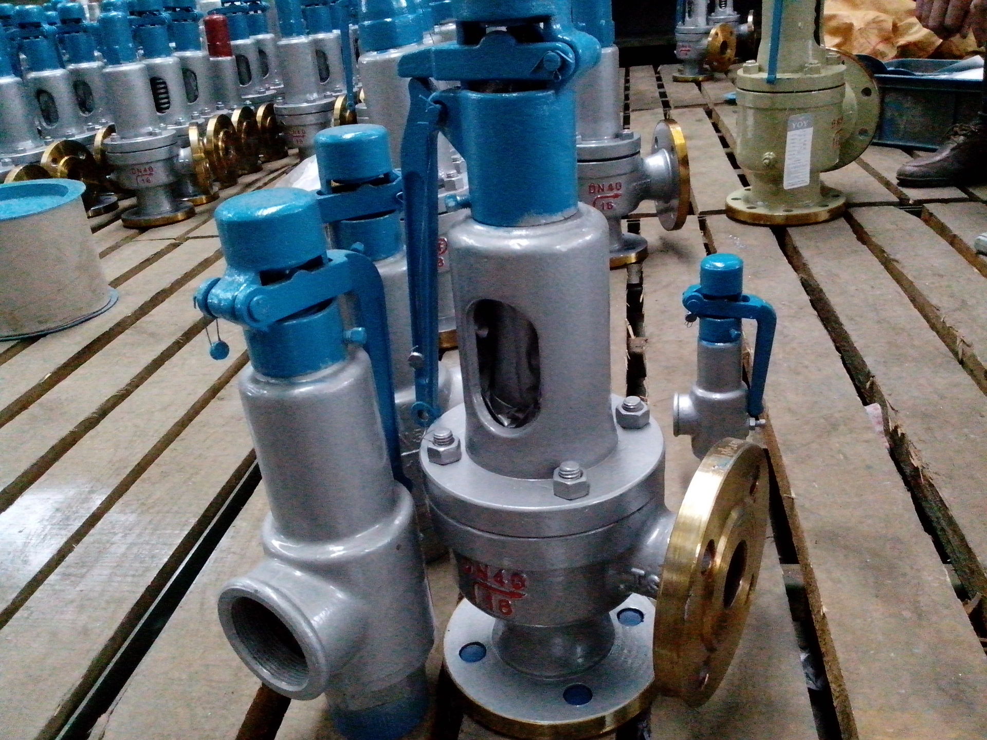 厂家供应a47h-16c安全阀 a47h安全阀 带扳手弹簧微启式安全阀