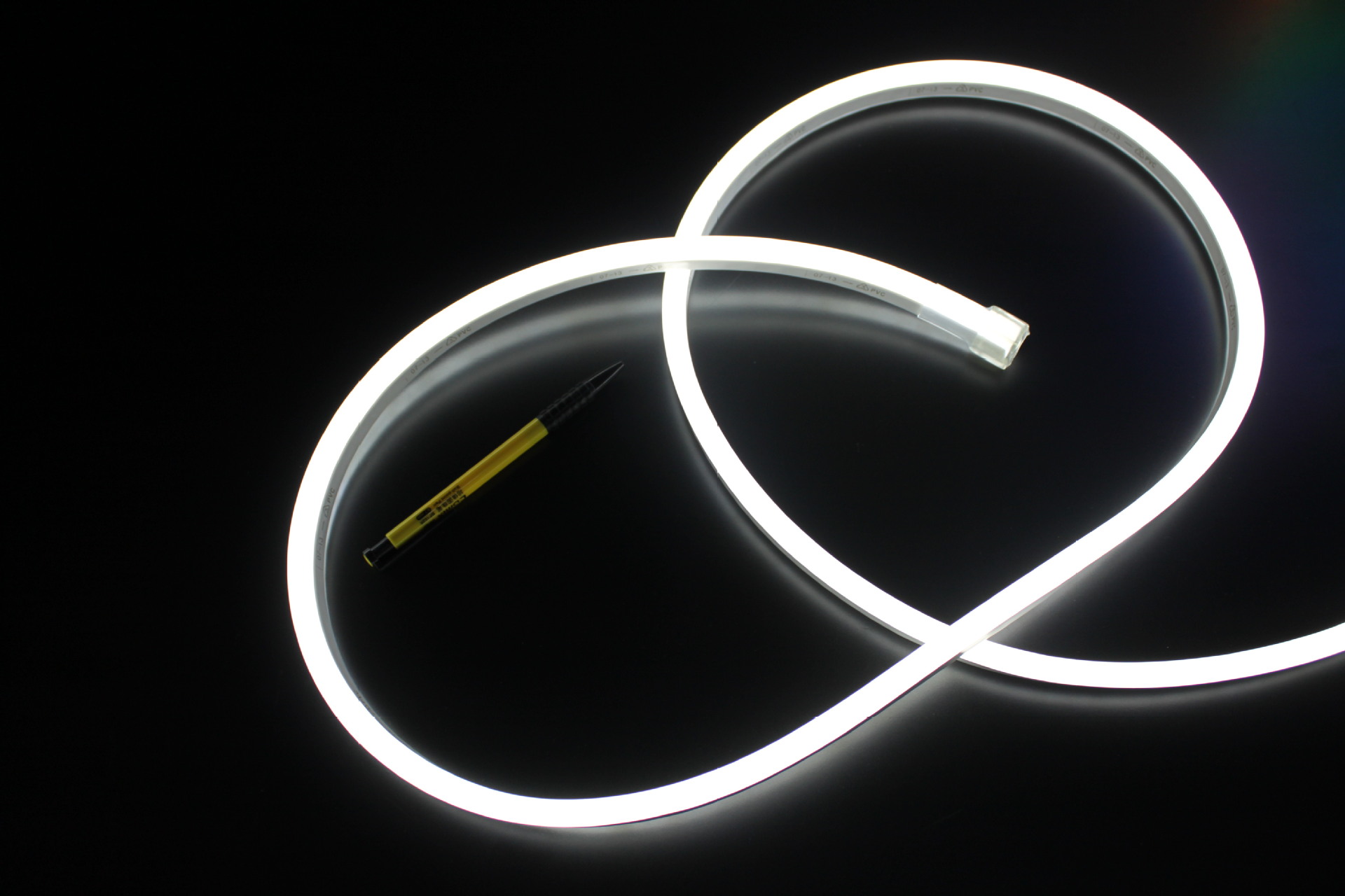 led灯带柔性霓虹灯工程装修灯带