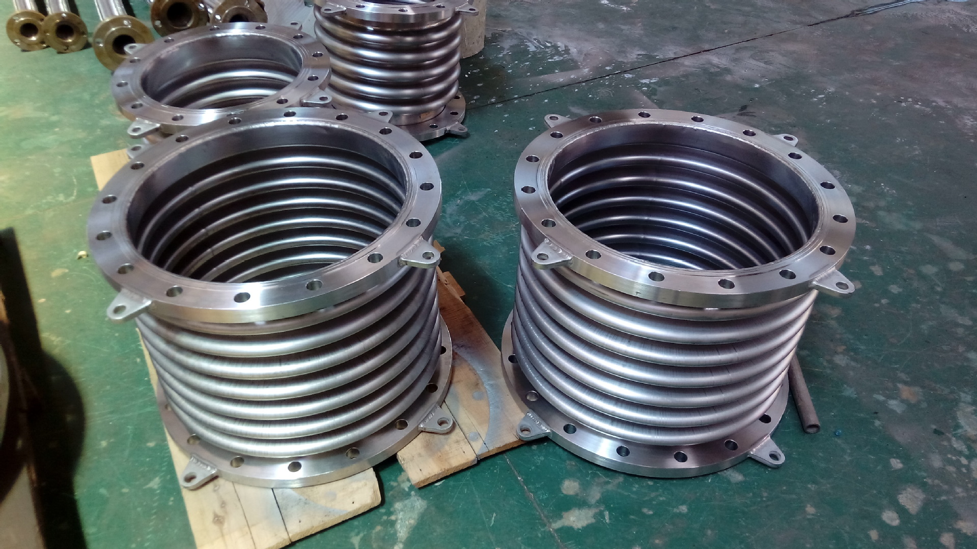 金属波纹管补偿器膨胀节伸缩接头