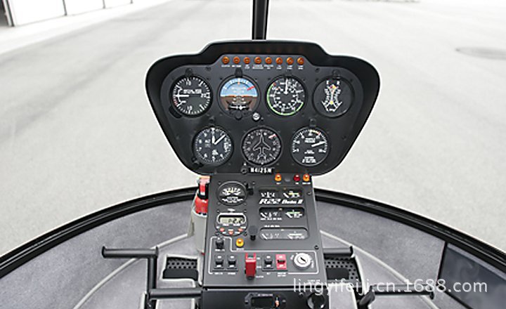 私人飞机 罗宾逊r44直升机价格优惠 凌音飞机