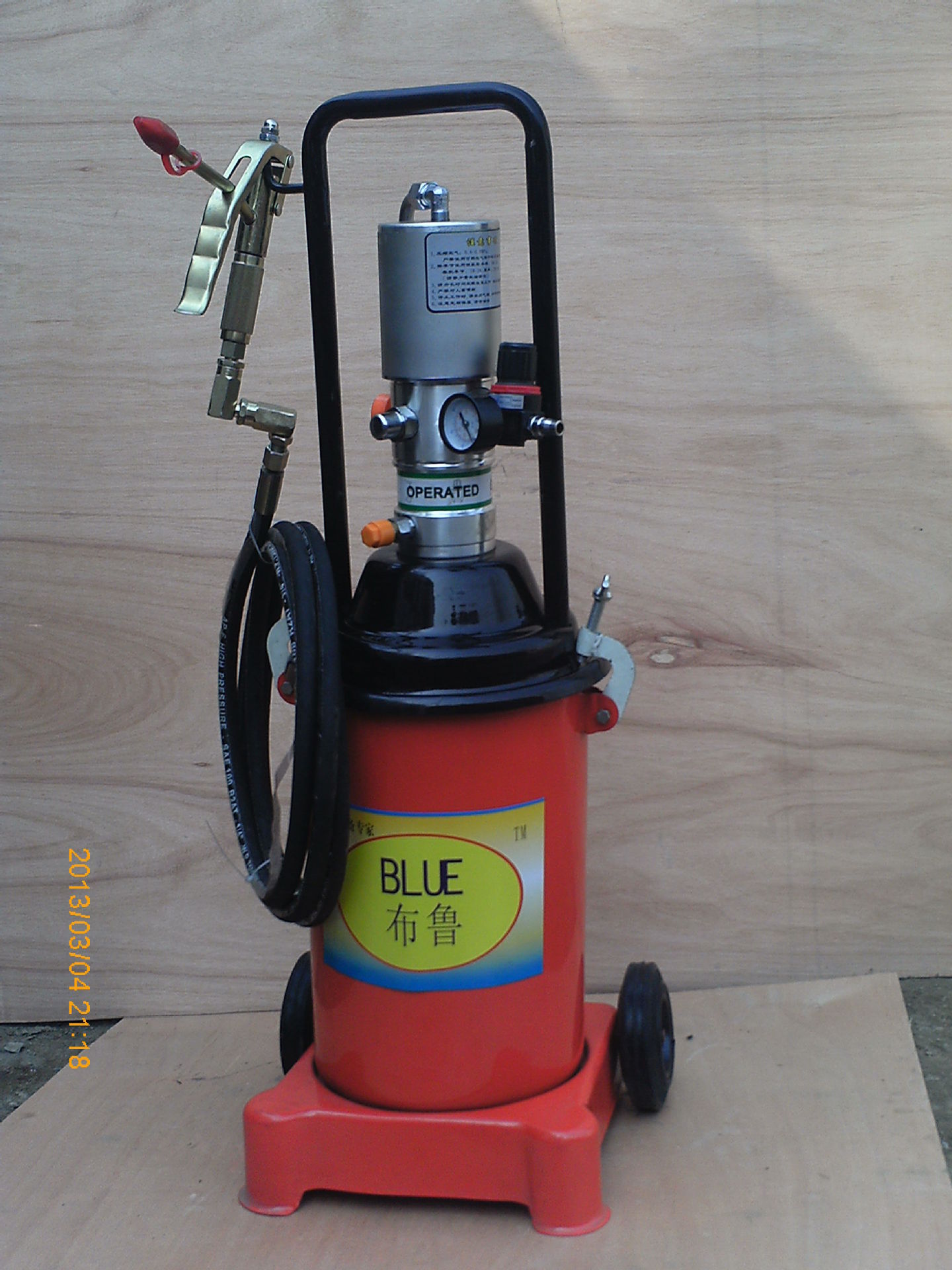 厂家供应冬季专用款超高压气动黄油机68113品牌布鲁