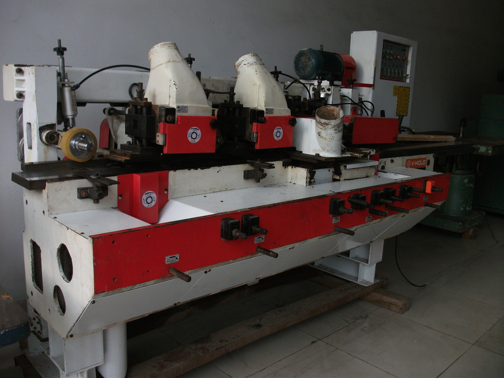 富豪产615四面刨 8成新 在广东顺德伦教盈森木工机械 实.