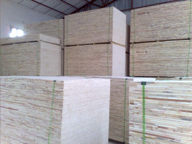 厂家销售批发立铺多层胶合板12厘