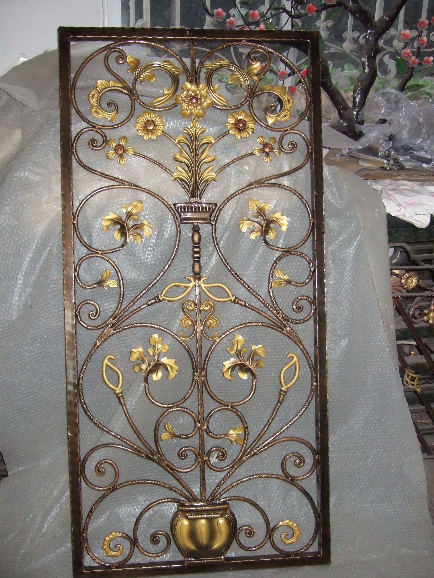 厂价直销铁艺锻造窗花