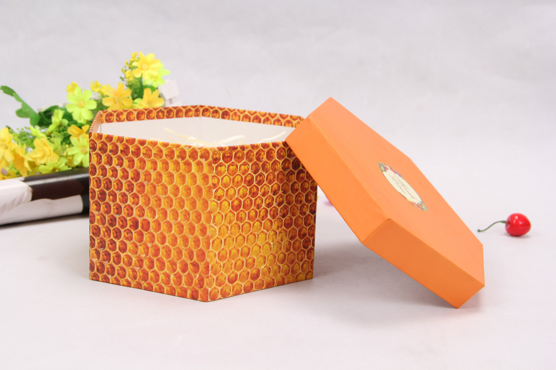 供应销售水晶饰品专用 礼品包装盒 六边形饰品装饰盒厂家货源