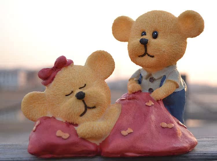 创意树脂摆件装饰品 恩爱熊情侣存钱罐 新