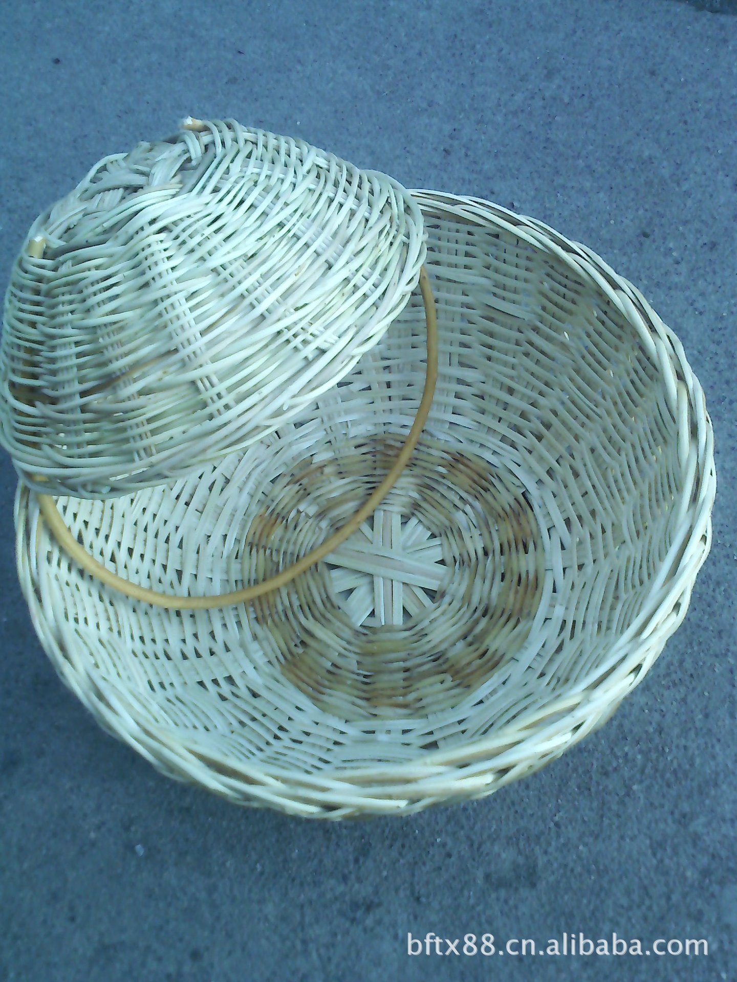 【丹东特产】丹东即将失传纯手编织工艺品 兴条筐 石蹦篓 柳条蓝