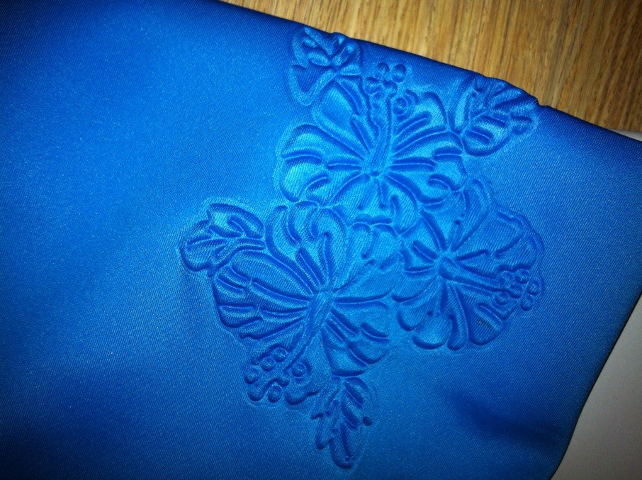 供应各种凹凸印压花面料 空气层 针织布立体压花 效果好