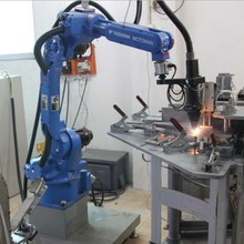 安川松下码垛弧焊点焊激光焊搬运机器人工业机器人