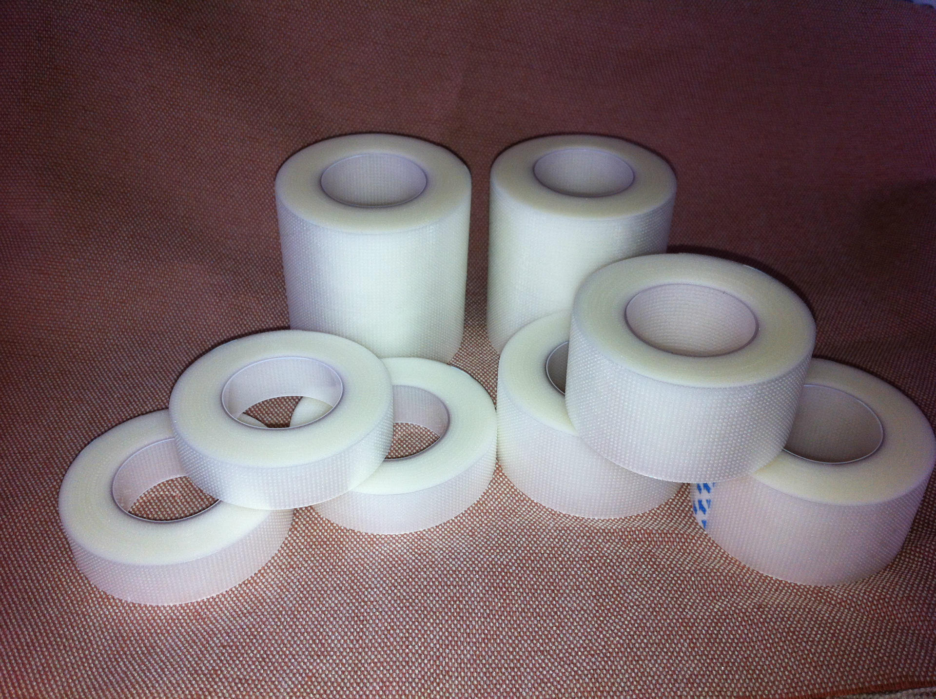 供应无纺布胶带,医用pe透气胶带.