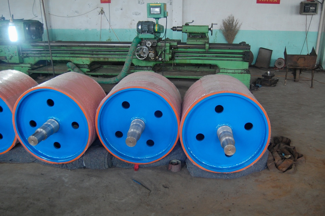 供应聚氨酯酸洗线胶辊