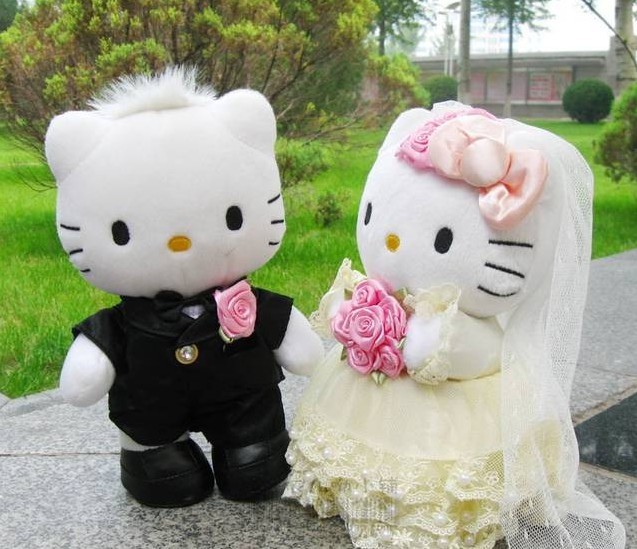 包邮特价正版hellokitty婚庆车头公仔婚纱kt情侣结婚礼物压床娃娃