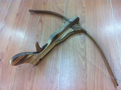 小弩小号木弩橡胶头小弩表演道具无杀伤力小弩模型