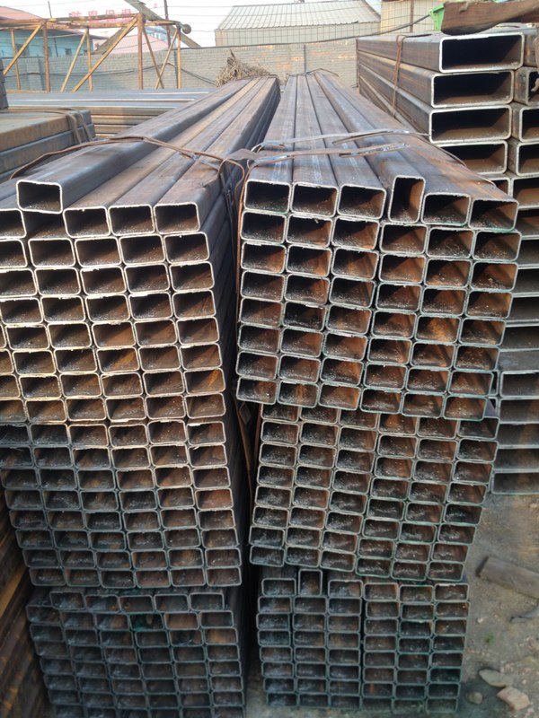 供应碳钢空心方钢管 q235矩形管 天津方矩管钢管厂