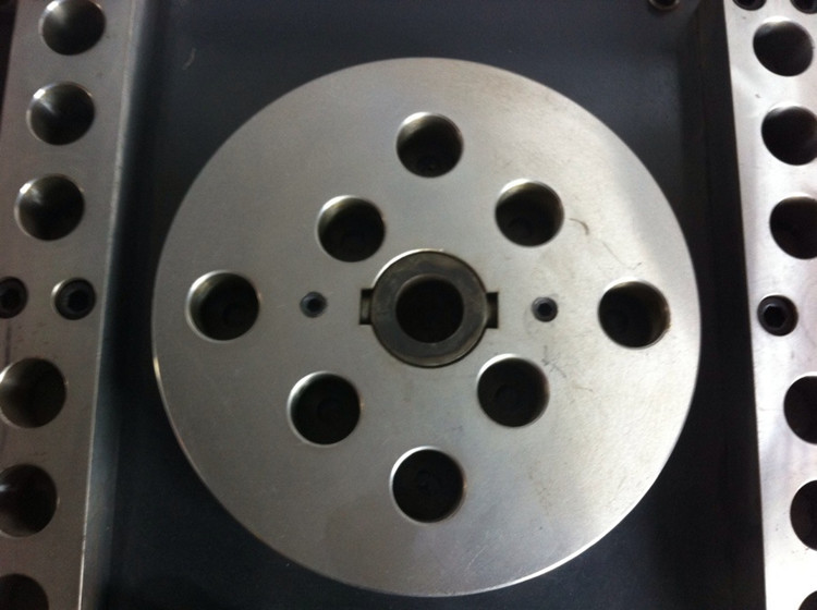 B78C300A-4879-4F35-A6F9-4A4C74