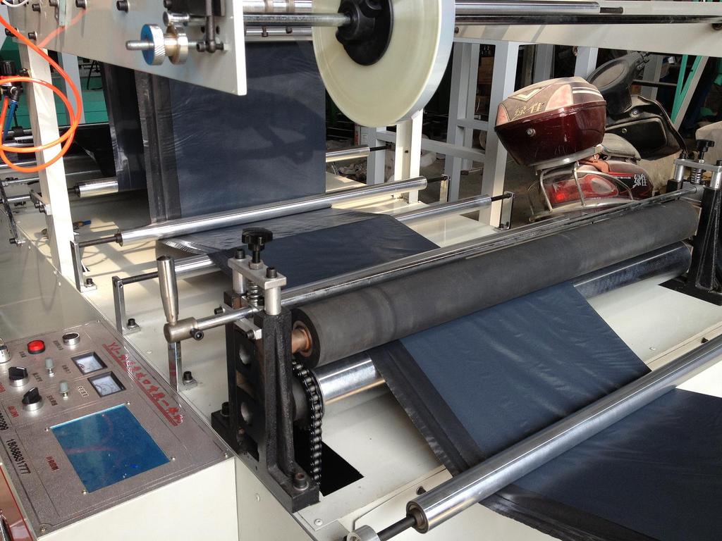 生产塑料快递袋破口上胶机 快递袋专用破口