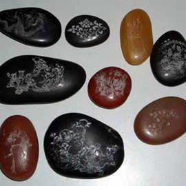 四川石头激光雕刻机多少钱,石材激光刻字图案可任意设计操作简单