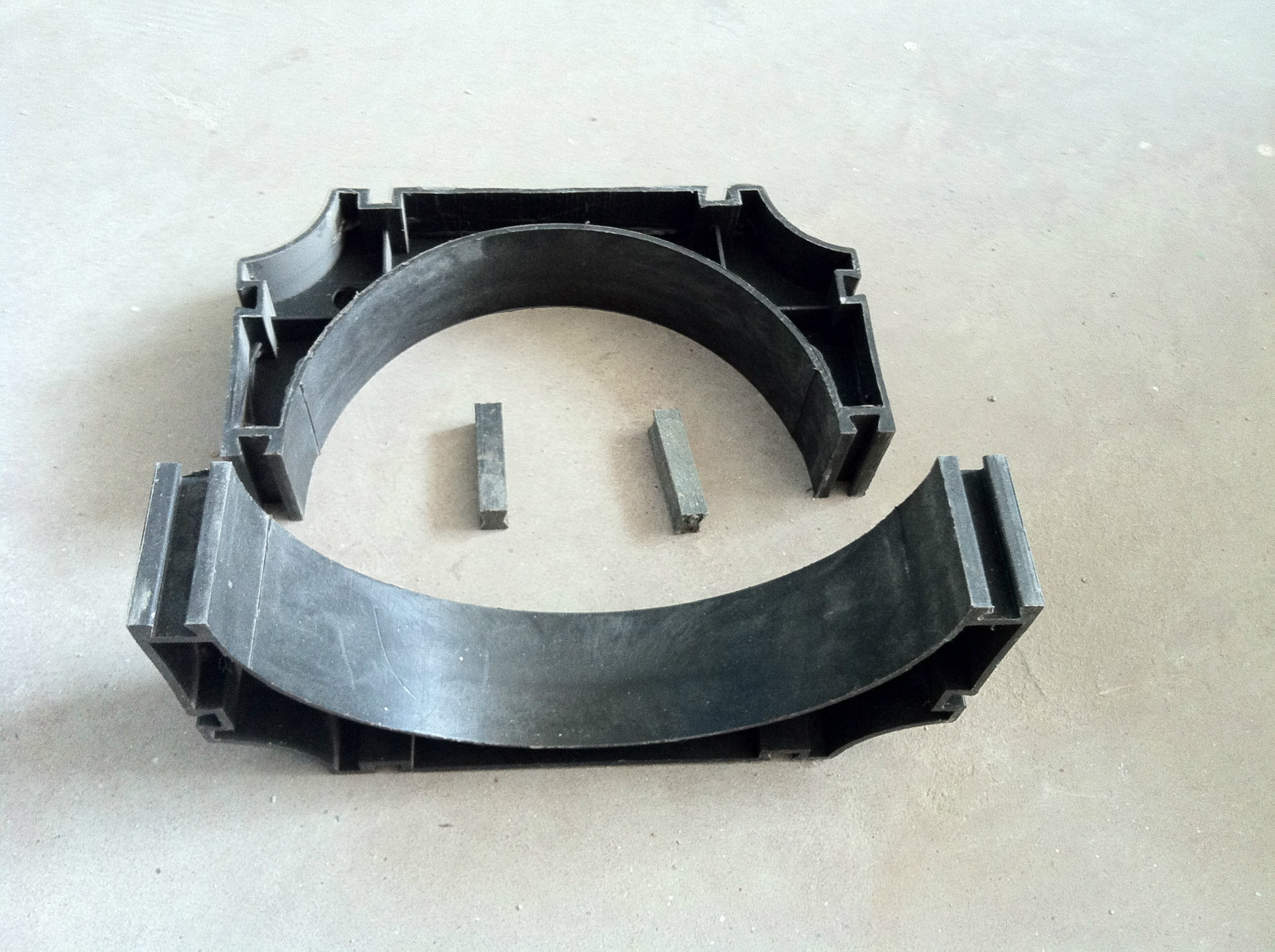 厂家自销玻璃钢管-管枕,玻璃钢管枕