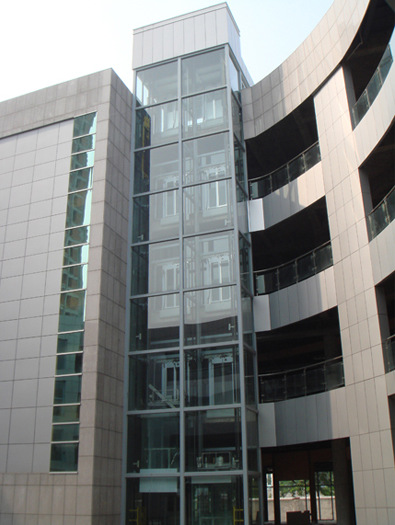 百货电梯住宅出口电梯定制比高运行舒适平稳提供长年维护操纵箱