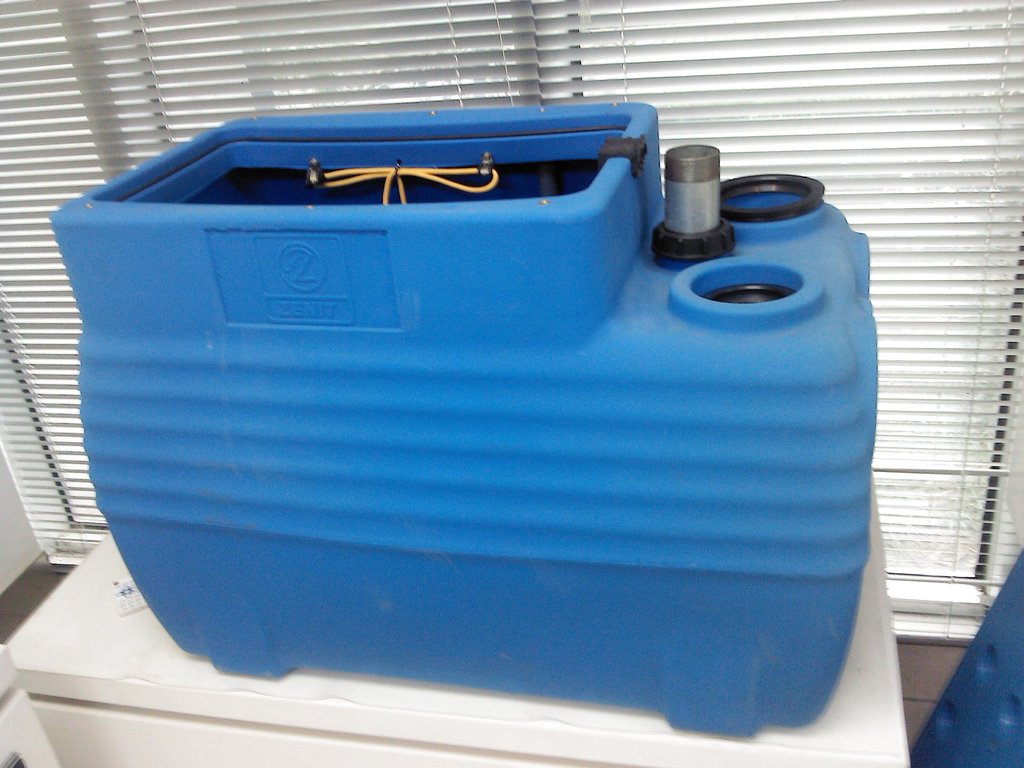 正品 污水提升器 污水装置 意大利泽尼特苏州工厂 切割污水泵